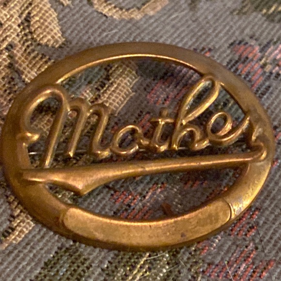 Vintage Jewelry - Vintage MOTHER brooch (KS)